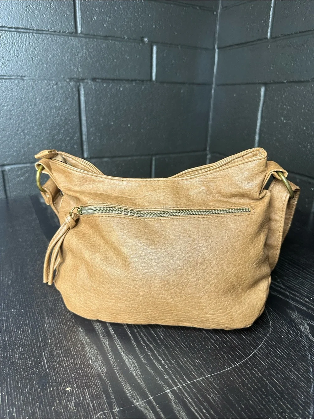Stone & Co brand - Tan Crossbody Shoulder Bag - Purse w Brass colored Hardware
